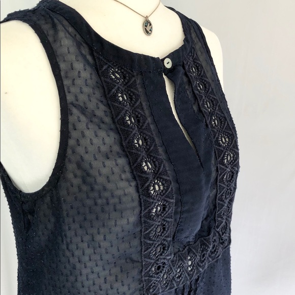 ♦️SOLD♦️Maurice’s sleeveless blouse - Picture 4 of 8